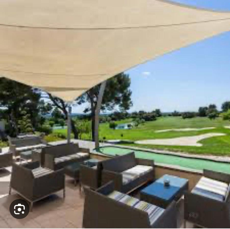 Appartement Golf De Saumane 2 Chambres 2 A 4 Personnes 외부 사진
